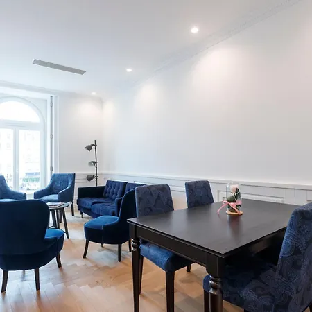 The Boulevard Апартаменты *